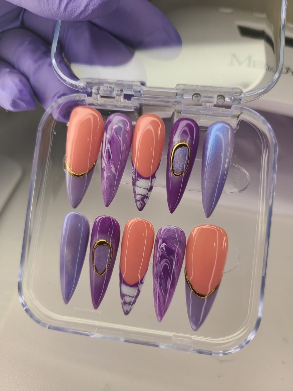 Size (M) Pearlescent Purple & Peach Stiletto Press-On Nail Set